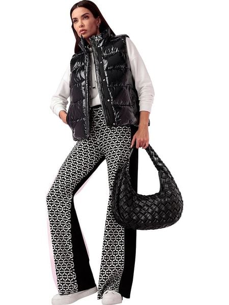 Heine Kamizelka pikowana w kolorze czarnym rozmiar: 42. Czarne kamizelki Heine, bez wzorów, bez kołnierzyka, bez ramiączek, bez kaptura. Za 149,66 zł.