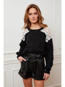Plume Sweter "Jeremias" w kolorze czarnym rozmiar: L. Czarne swetry oversize Plume, l, bez wzorów, z koronki, bez ramiączek. Za 168,46 zł.