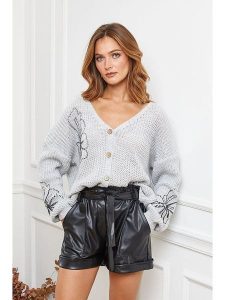 Joséfine Kardigan "Beegees" w kolorze jasnoszarym rozmiar: S. Szare swetry oversize Joséfine, s, bez wzorów, ze splotem, bez ramiączek. Za 130,99 zł.