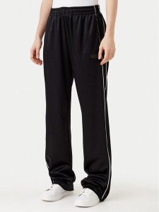 HUGO Spodnie dresowe Neannet 50530669 Czarny Regular Fit. Czarne spodnie dresowe Hugo, xxl, bez wzorów, z dresówki. Za 379,99 zł.