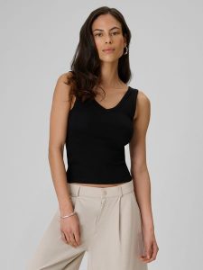 4F Top slim z prążkowanej dzianiny damski - czarny S. Czarne topy 4f, s, bez wzorów, z bawełny, bez kołnierzyka, bez ramiączek. Za 59,99 zł.