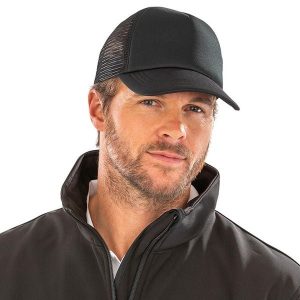 Czapka Z Daszkiem Detroit Mesh Back Trucker Cap. Czarne czapki RESULT HEADWEAR, bez wzorów, z materiału. Za 27,99 zł.