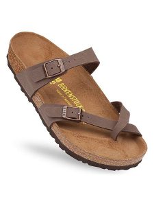 Birkenstock Japonki w kolorze brązowym rozmiar: 37. Brązowe klapki Birkenstock, bez wzorów, z otwartym noskiem, bez obcasa. Za 374,66 zł.
