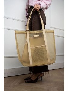 Maison héritage PARIS Shopper bag "Blues" w kolorze złotym - 35 x 52 x 20 cm rozmiar: onesize. Żółte shopper bag Maison héritage PARIS, bez wzorów, z materiału, na ramię, bez dodatków. Za 247,45 zł.