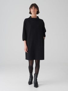 OPUS Sukienka w kolorze czarnym rozmiar: 36. Czarne sukienki Opus, bez wzorów, bez kołnierzyka, bez ramiączek, midi. Za 162,49 zł.