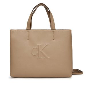 Torebka Calvin Klein Jeans. Brązowe torebki klasyczne Calvin Klein Jeans, bez wzorów, z jeansu, bez dodatków. Za 309,99 zł.