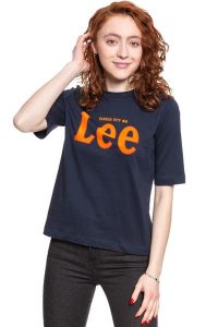 LEE T SHIRT DAMSKI TEE MIDNIGHT NAVY L43RAIMA 112109732. Niebieskie t-shirty Lee, l, bez wzorów, bez kołnierzyka, bez ramiączek. Za 69,99 zł.