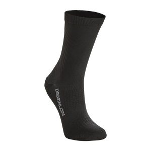 Skarpetki Rowerowe 900. Czarne skarpetki VAN RYSEL, bez wzorów, z elastanu. Za 39,99 zł.