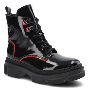 Czarne Botki Chebello Damskie Stylowe Obuwie. Czarne botki CheBello, z aplikacjami, ze skóry, bez obcasa, na płaskiej podeszwie, bez zapięcia. Za 299,00 zł.