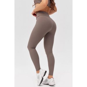 Damskie legginsy sportowe fitness Rough Radical Wellness Long. Brązowe legginsy ROUGH RADICAL, bez wzorów. W wyprzedaży za 161,42 zł.