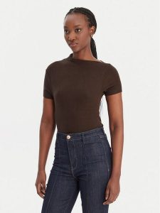 Guess Bluzka W6RP16 KD012 Brązowy Regular Fit. Brązowe bluzki Guess, xxl, z aplikacjami, z syntetyku, bez kołnierzyka, bez ramiączek. Za 219,99 zł.