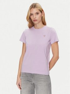 Guess Jeans T-Shirt W4YI10 J1314 Fioletowy Regular Fit. Fioletowe t-shirty Guess Jeans, xs, z aplikacjami, z bawełny, bez kołnierzyka, bez ramiączek. Za 79,99 zł.