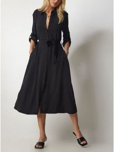 Milan Kiss Sukienka w kolorze czarnym rozmiar: L. Czarne sukienki Milan Kiss, l, bez wzorów, z tkaniny, bez kołnierzyka, bez ramiączek, midi. Za 165,99 zł.