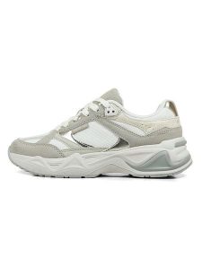 GAP Sneakersy "Marathon" w kolorze szarobrązowo-beżowo-białym rozmiar: 38. Brązowe trampki GAP, bez wzorów, z materiału, bez zapięcia. Za 175,26 zł.