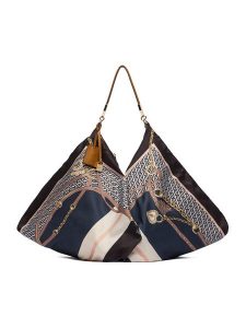 Liu Jo Torebka AA6194 T2745 Czarny. Czarne torebki klasyczne Liu Jo, bez wzorów, z materiału, bez dodatków. Za 469,99 zł.