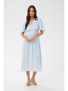 Kaffe Sukienka w kolorze błękitnym rozmiar: 44. Niebieskie sukienki Kaffe, bez wzorów, bez kołnierzyka, bez ramiączek, midi. Za 195,99 zł.
