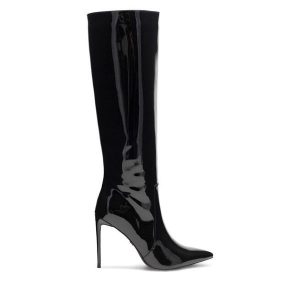 Kozaki Nine West. Czarne kozaki Nine West, bez wzorów, bez obcasa, na szpilce, bez zapięcia. Za 329,99 zł.