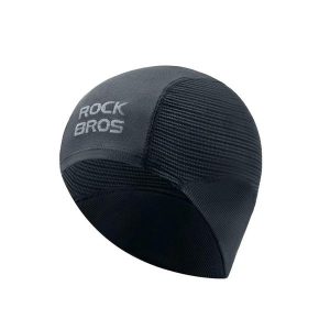 Czapka rowerowa dzianinowa bezszwowa. Czarne czapki ROCKBROS, bez wzorów, z dzianiny. Za 83,99 zł.
