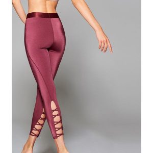 Sportowe legginsy Athleisure - Bordowy. Legginsy marki Mohito. W wyprzedaży za 49,99 zł.