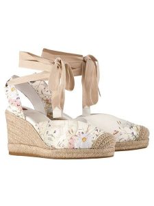 Högl Skórzane espadryle w kolorze kremowo-beżowym ze wzorem rozmiar: 38. Brązowe espadryle HÖGL, bez wzorów, bez obcasa, na koturnie. Za 294,97 zł.