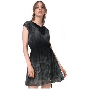 Desigual Sukienka Damska Yeie 42 Czarny. Sukienki marki Desigual. W wyprzedaży za 224,00 zł.