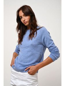 AUTHENTIC CASHMERE Kaszmirowy sweter "Ecrin" w kolorze błękitnym rozmiar: M. Niebieskie swetry oversize AUTHENTIC CASHMERE, m, bez wzorów, z kaszmiru, bez ramiączek. Za 365,95 zł.