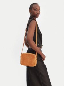 Patrizia Pepe Torebka 8B8985/L152-B878 Brązowy. Brązowe torebki klasyczne Patrizia Pepe, bez wzorów, ze skóry, bez dodatków. Za 623,99 zł.