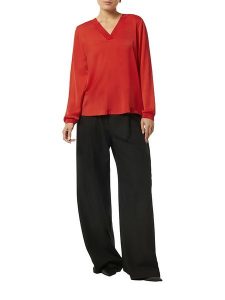 S.Oliver Bluzka w kolorze czerwonym rozmiar: 44. Czerwone bluzki s.Oliver, s, bez wzorów, bez kołnierzyka, bez ramiączek. Za 130,99 zł.