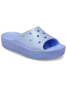 Crocs Klapki "Moon Jelly" w kolorze błękitnym rozmiar: 41/42. Niebieskie klapki Crocs, bez wzorów, z otwartym noskiem, bez obcasa, na platformie. Za 136,13 zł.