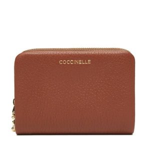 Portfel Coccinelle. Brązowe portfele Coccinelle, bez wzorów. Za 499,99 zł.