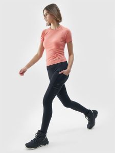 4F Spodnie do biegania w terenie szybkoschnące damskie - czarne S. Czarne spodnie sportowe 4f, l, bez wzorów, z dzianiny, z podwyższonym stanem, do biegania. W wyprzedaży za 119,99 zł.