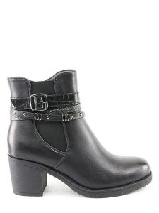 Sixth Sens Botki w kolorze czarnym rozmiar: 39. Czarne botki Sixth Sens, bez wzorów, z materiału, bez obcasa, bez zapięcia. Za 184,95 zł.