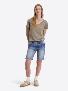 Timezone Szorty dżinsowe "Nali" - Slim fit - w kolorze niebieskim rozmiar: W31. Niebieskie szorty Timezone, bez wzorów, klasyczne. Za 171,28 zł.