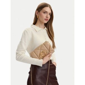 Torebka LOVE MOSCHINO. Brązowe torebki klasyczne LOVE MOSCHINO, bez wzorów, bez dodatków. Za 575,99 zł.