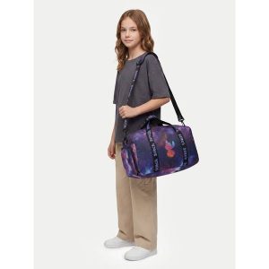 Torba podróżna Disney Classics. Fioletowe torby podróżne i sportowe Disney Classics, bez wzorów. Za 119,99 zł.
