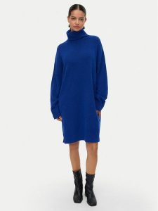 Vero Moda Sukienka dzianinowa Aquarius 10331900 Niebieski Regular Fit. Niebieskie kombinezony Vero Moda, m, bez wzorów, z dzianiny, bez kołnierzyka, bez ramiączek. Za 229,99 zł.