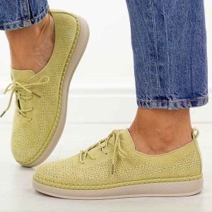 Żółte skórzane półbuty damskie Filippo Dp7674/26. Żółte półbuty Filippo, na lato, bez wzorów, z jeansu, z okrągłym noskiem, bez obcasa, na płaskiej podeszwie, bez zapięcia. W wyprzedaży za 197,10 zł.