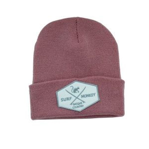 Czapka beanie – haftowane logo / organiczna / rozmiar uniwersalny (różowa). Czerwone czapki SURF MONKEY, z aplikacjami, z bawełny. Za 139,95 zł.