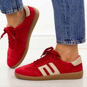 Czerwone skórzane półbuty damskie Filippo Dp7549/26. Czerwone półbuty Filippo, na jesień, bez wzorów, z jeansu, bez obcasa, na płaskiej podeszwie, bez zapięcia. Za 239,00 zł.