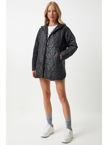 Happiness Istanbul Kurtka przejściowa w kolorze czarnym rozmiar: onesize. Czarne kurtki Happiness Istanbul, bez wzorów, bez kaptura. Za 109,78 zł.