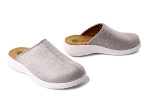 DR. BRINKMANN 600152-08 beige, klapki damskie. Brązowe klapki Dr. Brinkmann, bez wzorów, bez obcasa. Za 258,93 zł.
