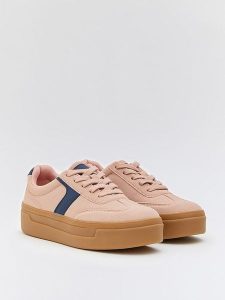 Belucci Sneakersy w kolorze jasnoróżowym rozmiar: 36. Różowe trampki Belucci, bez wzorów, bez zapięcia. Za 104,89 zł.