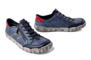 RIEKER L0357-12 blue, półbuty damskie. Niebieskie półbuty Rieker, bez wzorów, bez obcasa, bez zapięcia. Za 359,90 zł.