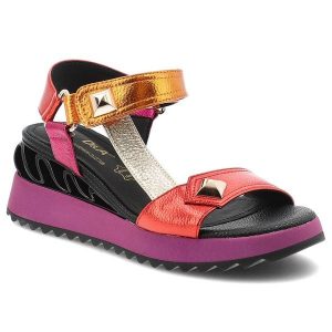 Sandały damskie S.Barski, na masywnej amortyzowanej podeszwie z dynamicznym zestawieniem kolorów i szerokimi ozdobnymi sznurówkami, czerwone, CR61-30. Czerwone sandały S.BARSKI, bez wzorów, z jeansu, bez obcasa, na koturnie, bez zapięcia. Za 260,90 zł.