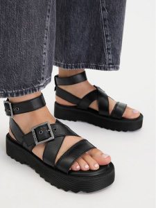 G-Star Raw Sandały CEO-WI16-AVA-03 Czarny. Czarne sandały G-Star, bez wzorów, ze skóry, bez obcasa, na płaskiej podeszwie, bez zapięcia. Za 187,99 zł.