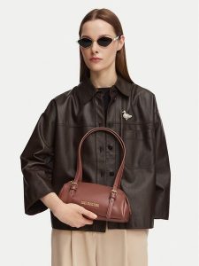 LOVE MOSCHINO Torebka JC4101PP1PLY0200 Brązowy. Brązowe torebki klasyczne LOVE MOSCHINO, bez wzorów, ze skóry, bez dodatków. Za 592,99 zł.