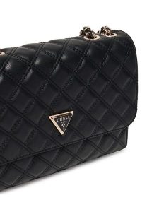 Guess Torebka Giully II HWQG96 73200 Czarny. Czarne torebki klasyczne Guess, z aplikacjami, ze skóry, bez dodatków. Za 462,99 zł.