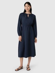 Les Lunes Sukienka "Maarley" w kolorze granatowym rozmiar: M. Niebieskie sukienki Les Lunes, m, bez wzorów, bez kołnierzyka, bez ramiączek, midi, rozkloszowane. Za 252,99 zł.