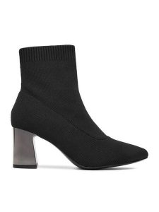 JENNY Botki CEO-R25AW0416 Czarny. Czarne botki Jenny, bez wzorów, z materiału, bez obcasa, na słupku, bez zapięcia. Za 159,99 zł.