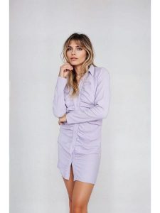 Monki Sukienka w kolorze lawendowym rozmiar: M. Różowe sukienki Monki, m, bez wzorów, bez kołnierzyka, bez ramiączek, mini. Za 60,99 zł.